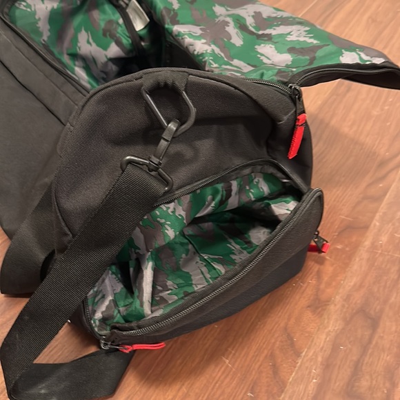 Adidas Originals Duffel Bag - Picture 3 of 6